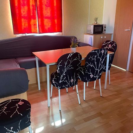 Mobil-Home Au Bord De L'Eau Feins Экстерьер фото